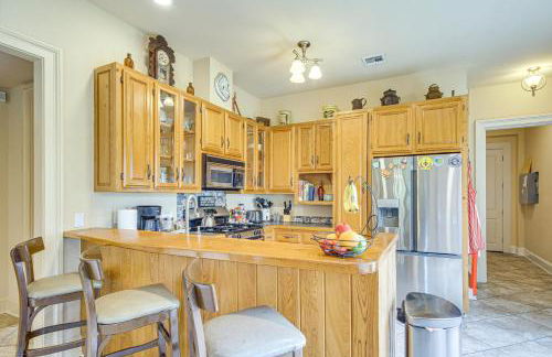 Eclectic Mandeville Home Walk to Lakefront Park - Foto 7