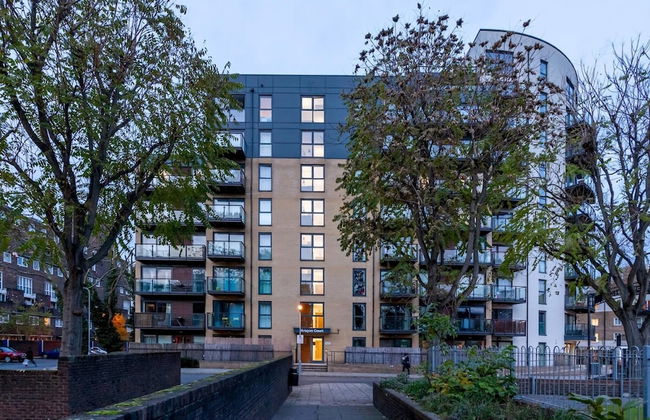 Bright and Stylish Kennington Gem - Photo 79