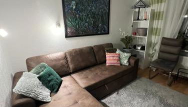 Möbliertes Haus mit Garten im Herzen von Moers - Foto 4