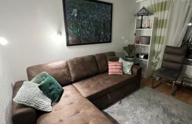 Möbliertes Haus mit Garten im Herzen von Moers - Foto 4