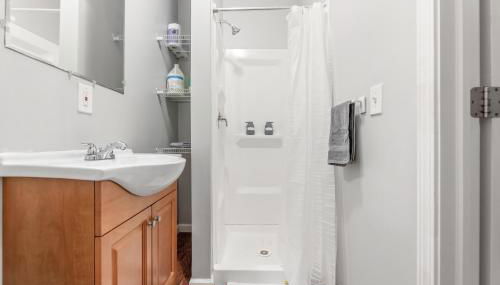 Cozy Little Italy Apt Fast Wifi Pet Friendly - Foto 5