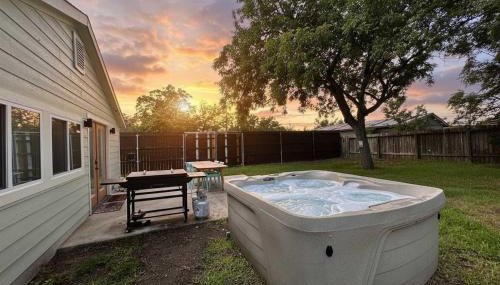 Modern 3 2 two Kings hot tub Fire pit 16min to Wine Trail Nearby Pickleball Courts Pools - Foto 4