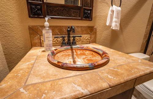 Bear Creek Lodge - Spa - Fire Table - 3min to Trails - Foto 14