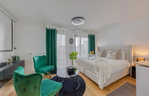 Cinéma Moon Luxury - Gare 3min - Proche Paris - Foto 1