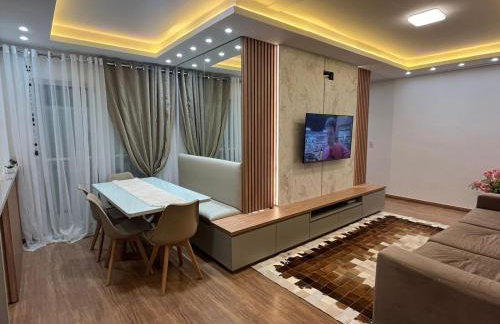 Apê pé na areia com vista mar e próximo ao Beto Carrero - Condomínio Vila Açoriana - Photo 2