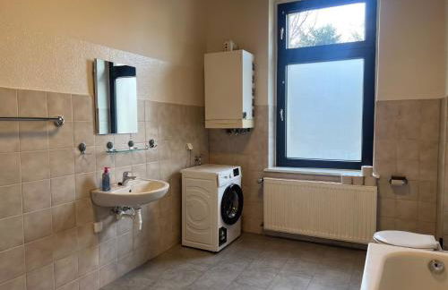 Duisburg - 2 Schlafzimmer Monteurwohnung - Vollausgestattete Küche - WIFI - Foto 19