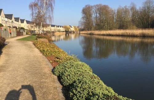 2BR 2 Bath Riverside Penthouse 2 Parking View Near St Neots - Foto 4