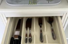 Simple Apartment, Heart of the Action! - Photo 13