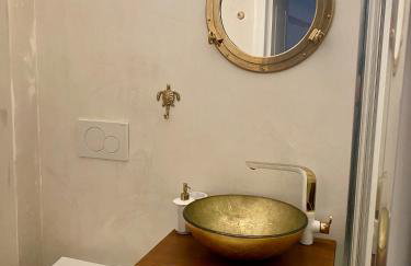 Lion House II - Photo 25