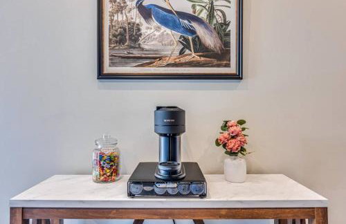 Beautiful 5 Bedroom 4 Bathroom House in W6 by Yoko Property - 10 minute's to Central London - Free Parking, Fast WiFi, Work Desks and SmartTVs with Disney and Netflix - Foto 34