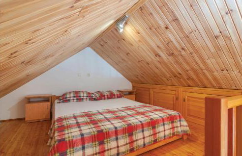 0-Bedroom Holiday Home In Postira - Photo 15