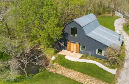 Adventure Barn - On HGTV Fixer to Fab -Access MTB - Foto 68