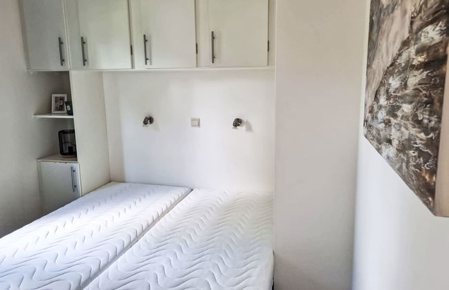 3 bedroom House in Dordrecht with swimming pool and terrace - Photo 13