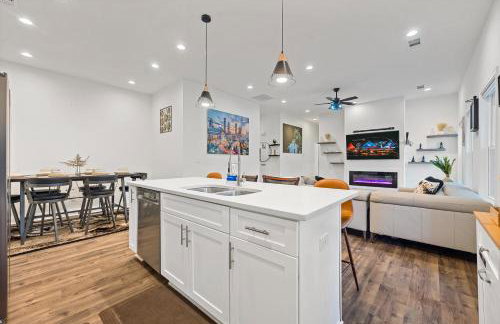 Charming Escape with Hot Tub & Fire Pit Winter Haven! - Foto 44