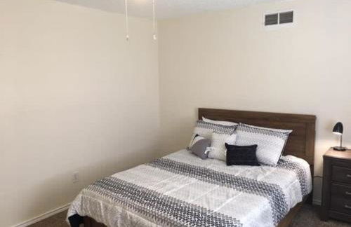 Quiet townhouse close to Fort Sill! - Foto 31