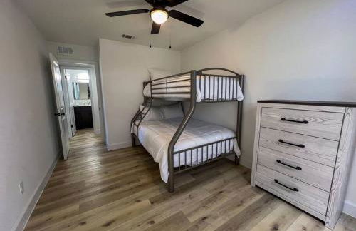 Bayside Cove Retreat Your Coastal Escape - Photo 30