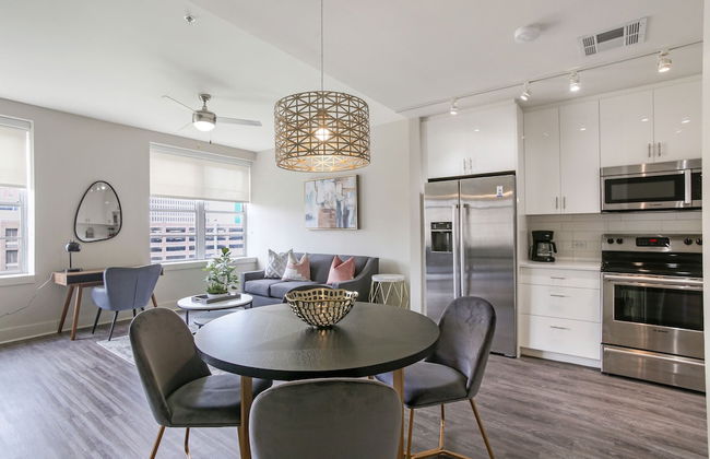 Gorgeous Condos Near French Quarter - Foto 57