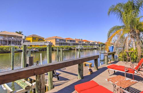 Solar-Heated Pool! Tropical Apollo Beach Hideaway - Foto 26