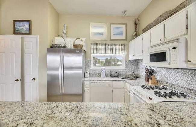 Seaside Pointe by Book That Condo - Foto 25