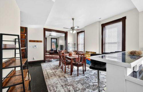 Trendy City Escape Perfect St Louis Location - Photo 7