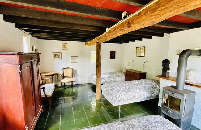 Spacious Farmhouse near Forest in Stramproy - Photo 2