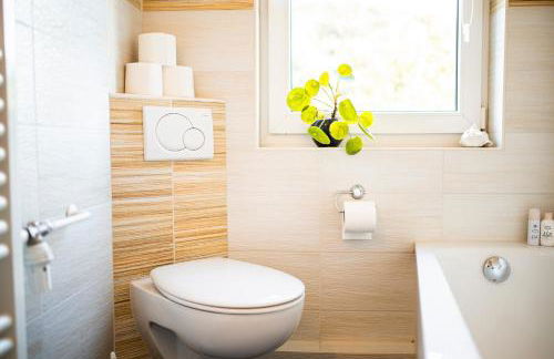 Große Wohnung mit Balkon, Waschmaschine und Smart TV - Foto 19