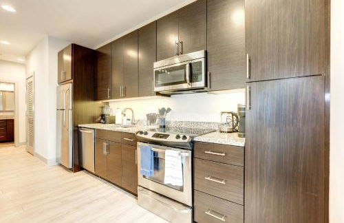 1BR Luxury Apartment With Rooftop Deck & Pool - Foto 20