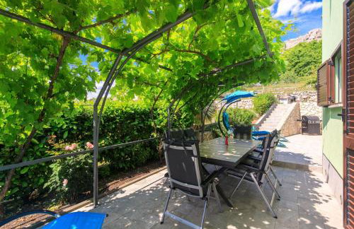 House Zrile with garden and jacuzzi - Foto 6