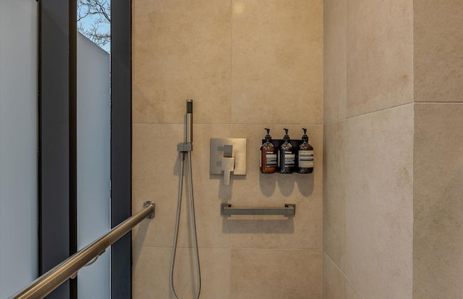 Mirror Villas - Modern Retreat with private hot tubs and mountain view - Foto 24