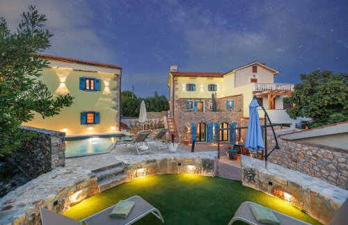 Villa Melary with Pool and Jacuzzi - Photo 40