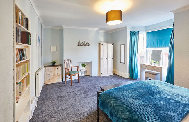 Host Stay Holyrood Lodge - Foto 17