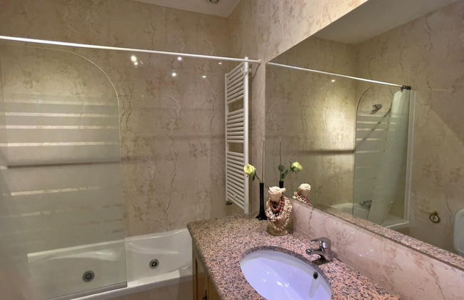 Stunning Villa Portugal Private Pool Diving Board - Photo 28