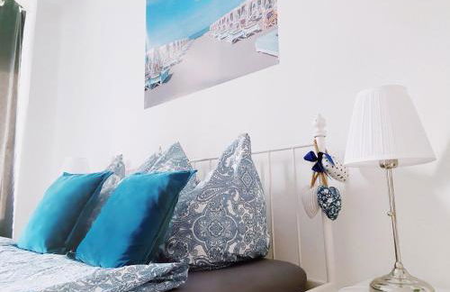 Amazing apartment in the heart of Berlin next to Check Point Charlie, 1 to 4 Guests - Photo 8