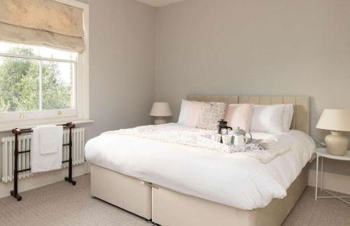 House & Annexe Sleeps 18 Heated Pool - Photo 3