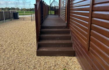 The Lodge - Photo 38