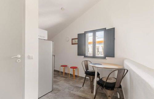 Casas da Colmeia T1 Grey Stairs - Foto 18