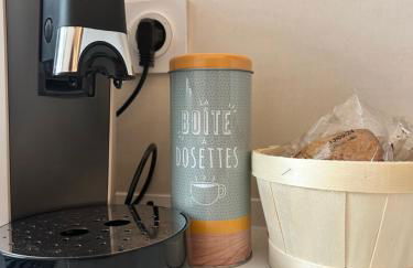 Idéal couple & pro centre calme, wifi, proche gare - Photo 8