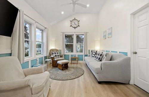 Seabird Lookout: White Horse Beach Plymouth - Foto 2