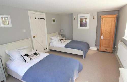 4 Bed in Ningwood oc-ic048 - Photo 10