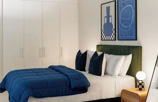 Crown Street Apartments by Urban Rest - Photo 8