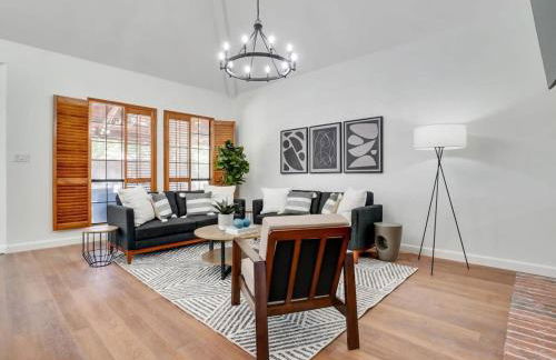 Modern Rustic Oasis Games Cinema UTD Plano Frisco - Photo 6