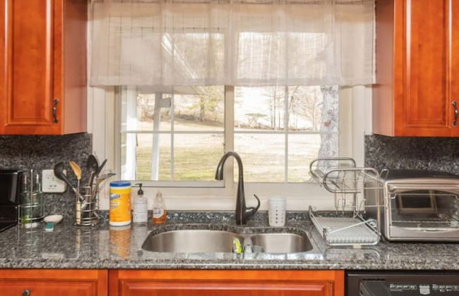 Amazing Hiking Cozy Home Close to Mountns Fireplace - Foto 18