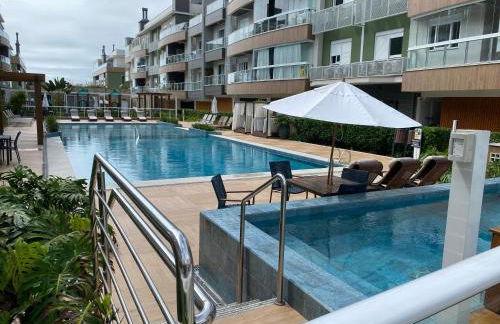 Apartamento em Condomínio Clube frente à praia do Campeche - Foto 2