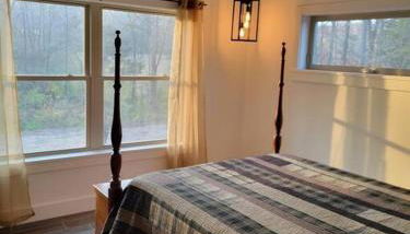 Modern, bright & calm 1 BR / 1 bath farm retreat - Photo 4