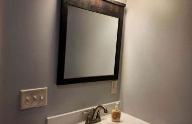 Cozy Rustic Cabin with Hot-Tub Ideal for a Couples Retreat in Illinois - Foto 5