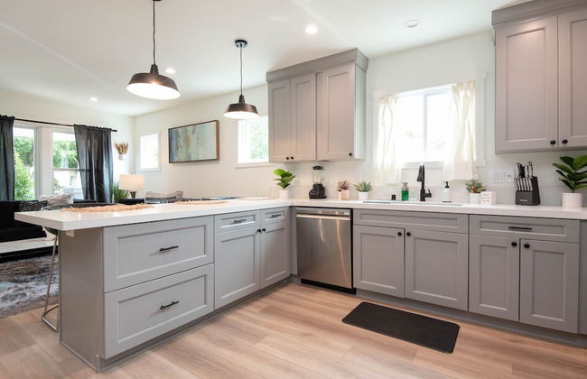 Epic House Near Griffith Observatory - Photo 14