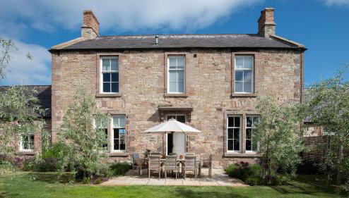 Cambridge House - Photo 1