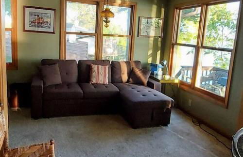 Lakefront Hideaway - Foto 32