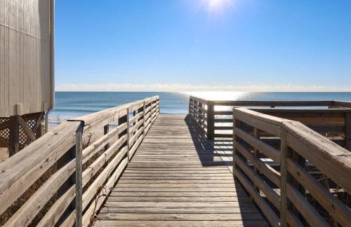 Carolina Waves - Oceanfront Relaxation and Poolside Fun in Surf City! - Foto 43