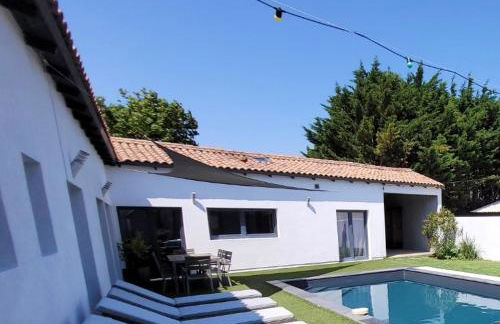 Maison de famille Entre bois et sel avec piscine privée chauffée - Foto 31